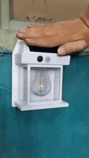 EcoBright – Foco LED Solar con Sensor de Movimiento